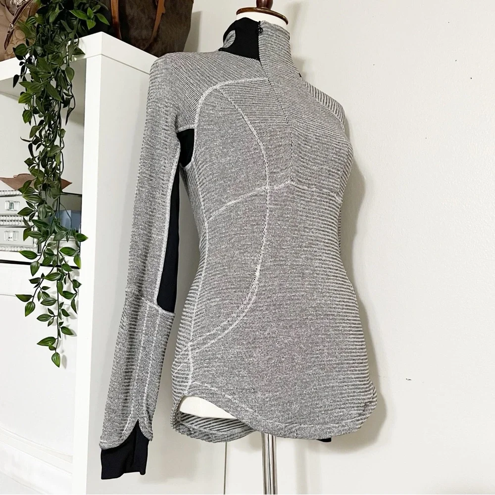 Lululemon Base Runner 1/2 Zip Heathered‎ Herringbone Heathered Black White